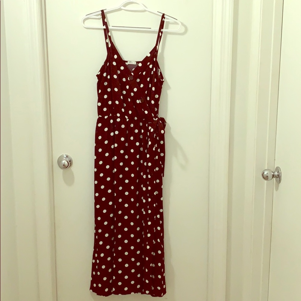 Beautiful casual dress. Pretty woman style